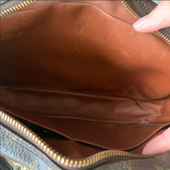 Louis Vuitton Compiegne Crossbody Bag - Picture 6 of 8